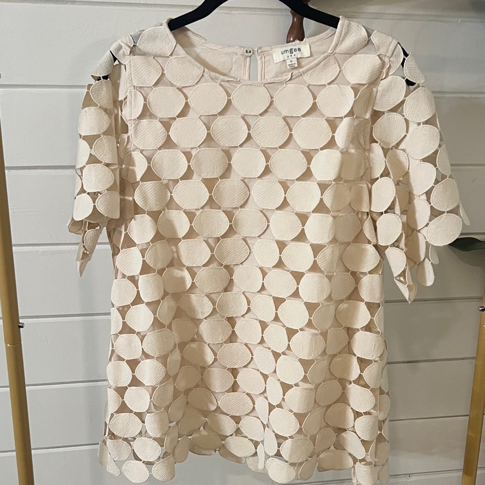 Umgee Cream Circle Pattern Blouse